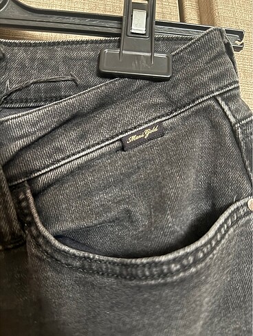 27 Beden Mavi siyah jean