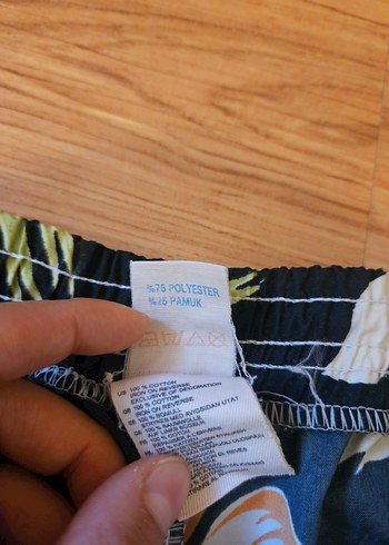 Çiçek Desenli Bol Kesim Erkek Mayo Şortu - Görsel 2