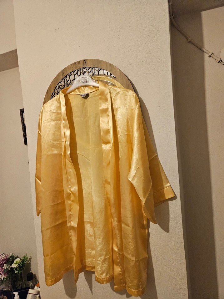 Parlak Altın Renkli Bohem Uzun Kadın Sabahlık - Görsel 4