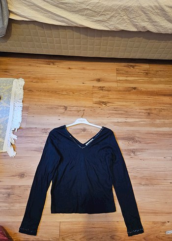 Bayan Boncuk Detaylı V Yaka Uzun Kollu Keten Bluz - Görsel 2