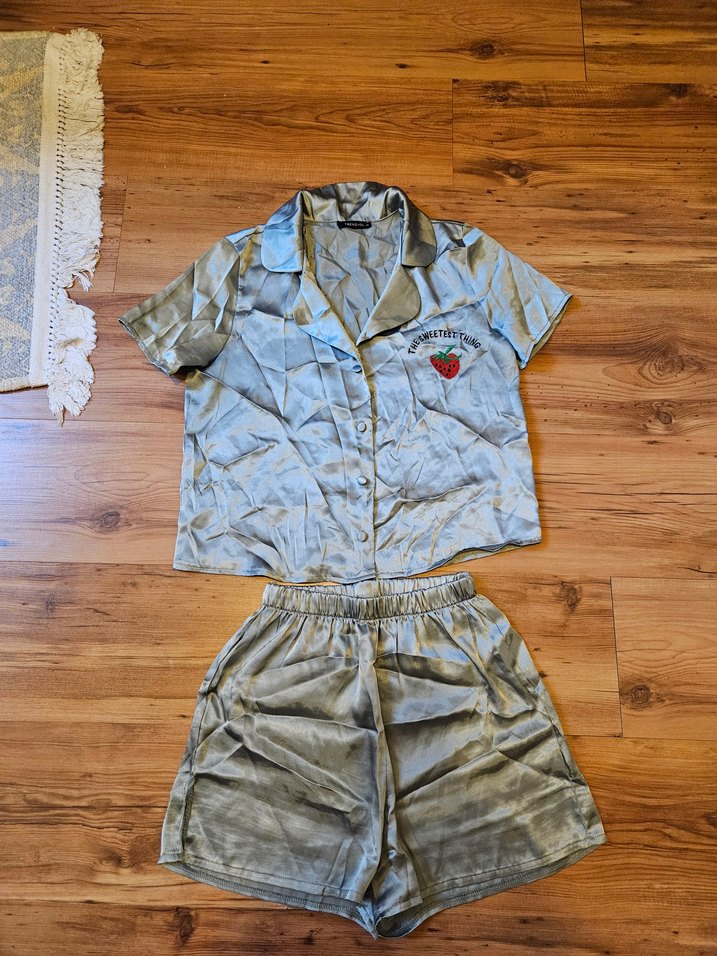 Kısa Kollu Mini Kadın Pijama Takımı - Görsel 2