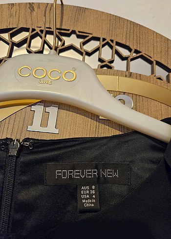 Dantel Detaylı Siyah Uzun Kollu Gotik Elbise - Görsel 4