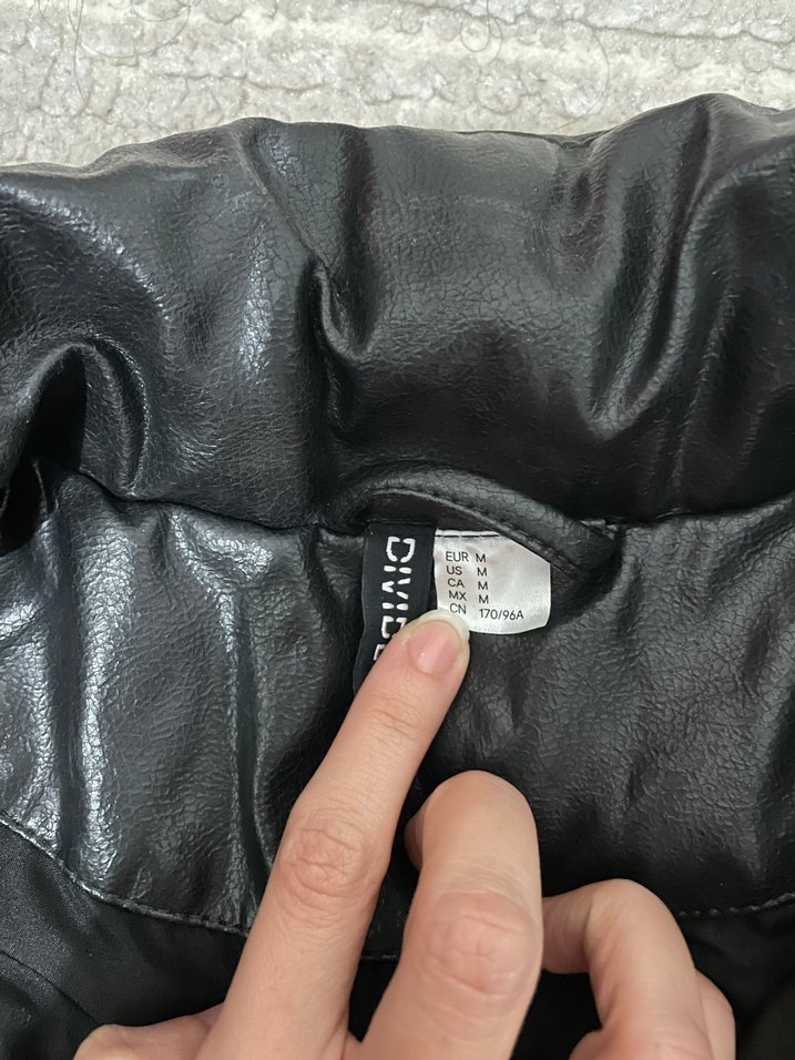 Siyah Deri Kürklü Kadın Şişme Yelek - Görsel 3