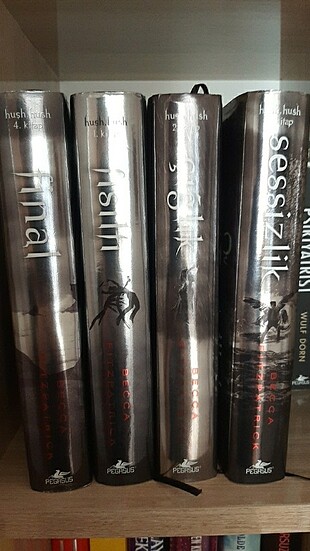 Hush hush serisi/Fısıltı serisi