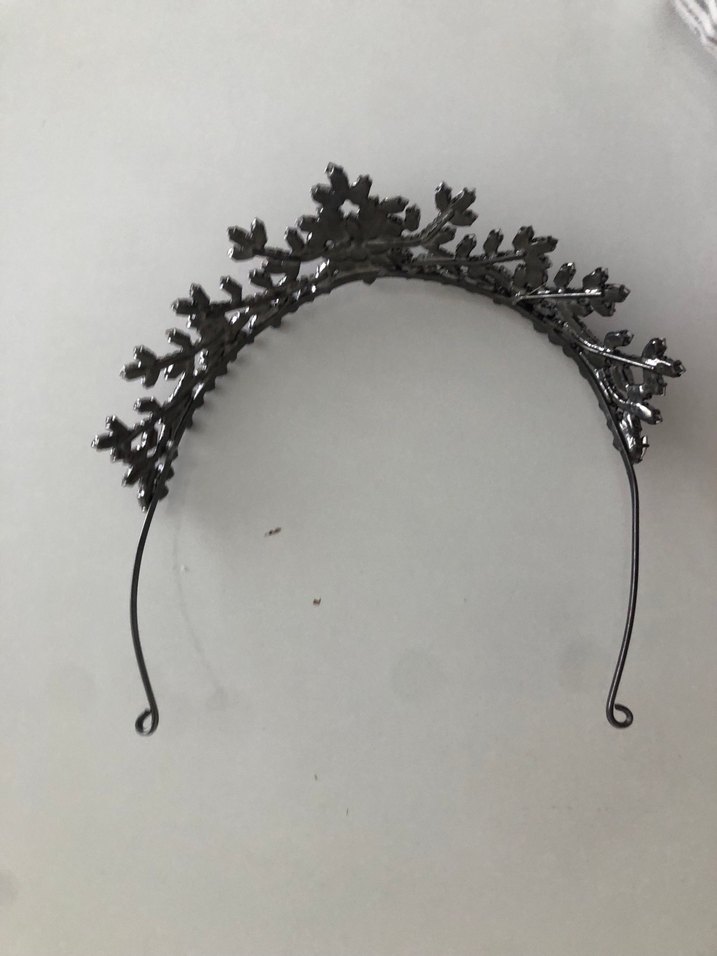 Mor Parlak Gotik Taç Saç Aksesuarı - Görsel 3