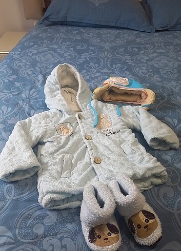 1,5 Yaş Beden Bebek mont+panduf+şapka