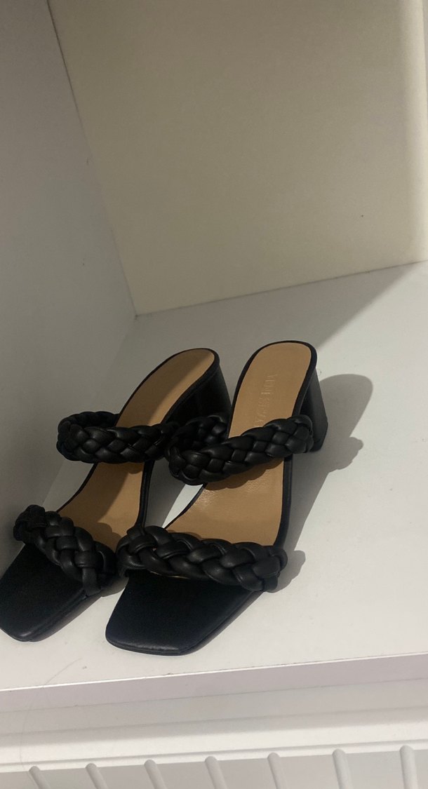 Örgü Bantlı Siyah Topuklu Kadın Terlik - Görsel 2