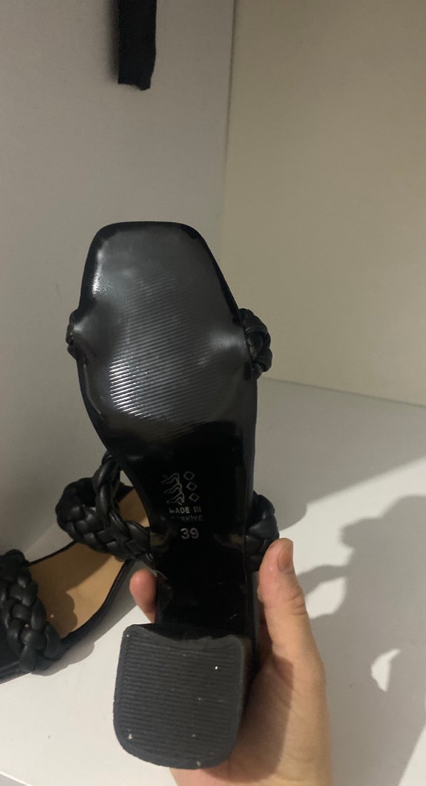 Örgü Bantlı Siyah Topuklu Kadın Terlik - Görsel 3