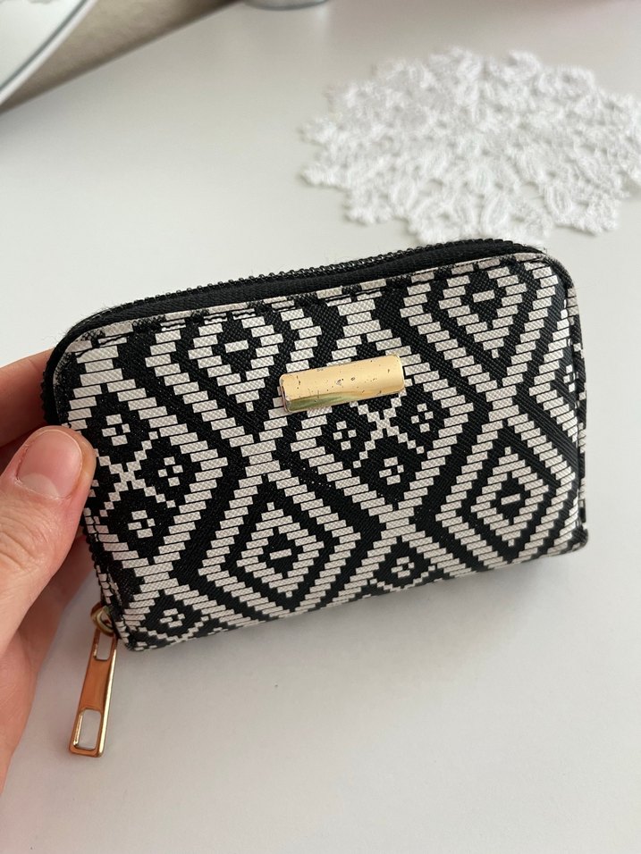 Siyah Yılan Derisi Desenli Fermuarlı Kadın Cüzdanı - Görsel 3