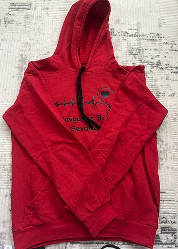 Kırmızı Kapüşonlu Baskılı Kadın Sweatshirt - Görsel 2