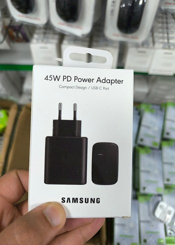 Samsung 45W USB-C Hızlı Şarj Adaptörü Siyah