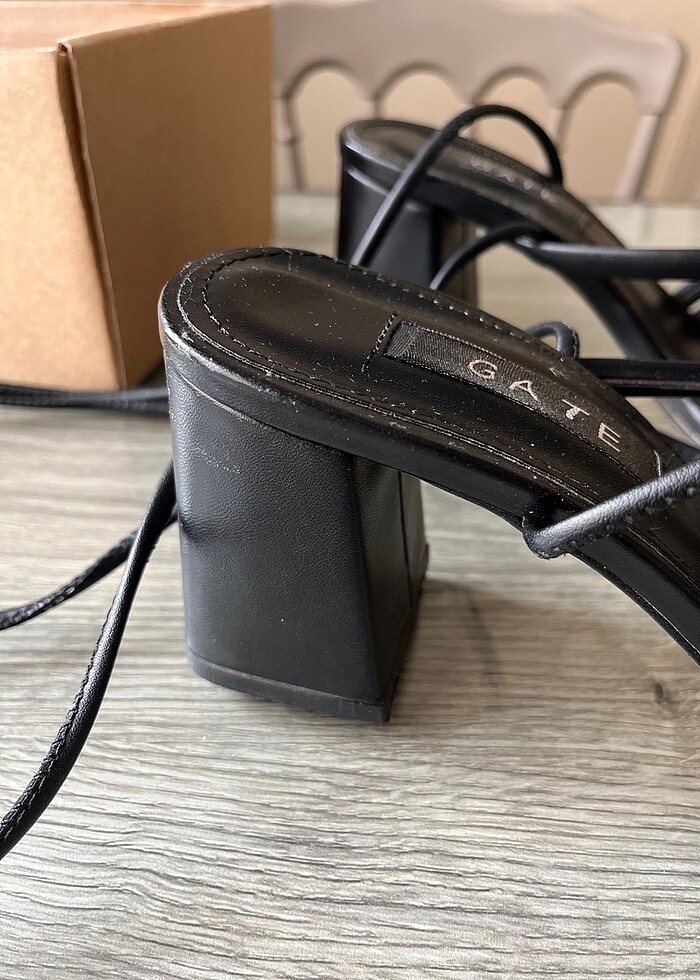 Kadın topuklu ayakkabı - Görsel 3