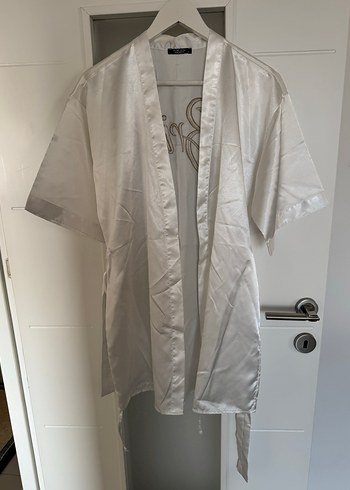 Beyaz Saten Bride Baskılı Midi Kadın Sabahlık - Görsel 3