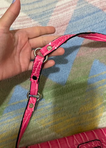 Diğer Pembe Çanta