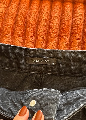 Kadın Koyu Denim Bol Kesim Kemerli Pantolon - Görsel 3