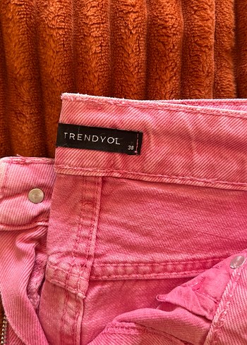 Pembe Mini Süet Kadın Şort - Görsel 4