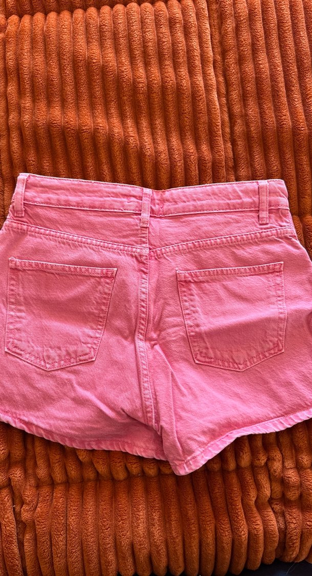 Pembe Mini Süet Kadın Şort - Görsel 3