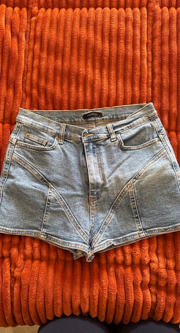 Kadın Gri Mini Denim Şort - Görsel 2