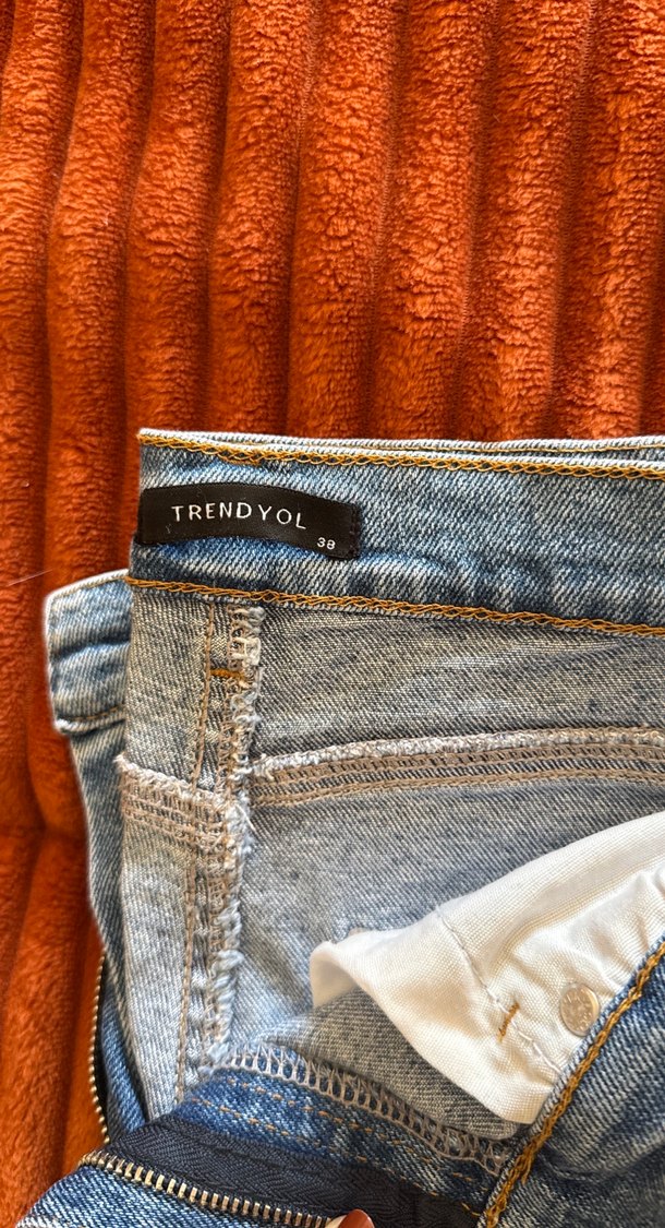 Kadın Gri Mini Denim Şort - Görsel 4