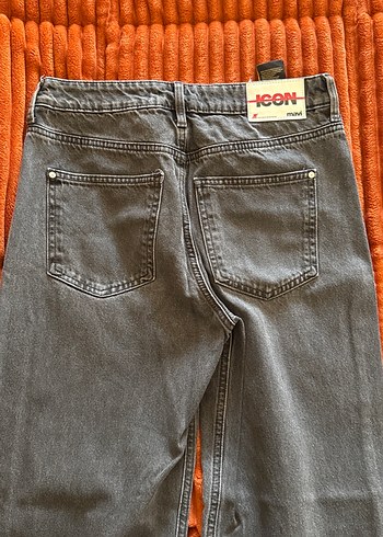 Kadın Gri Kemerli Denim Pantolon - Görsel 5