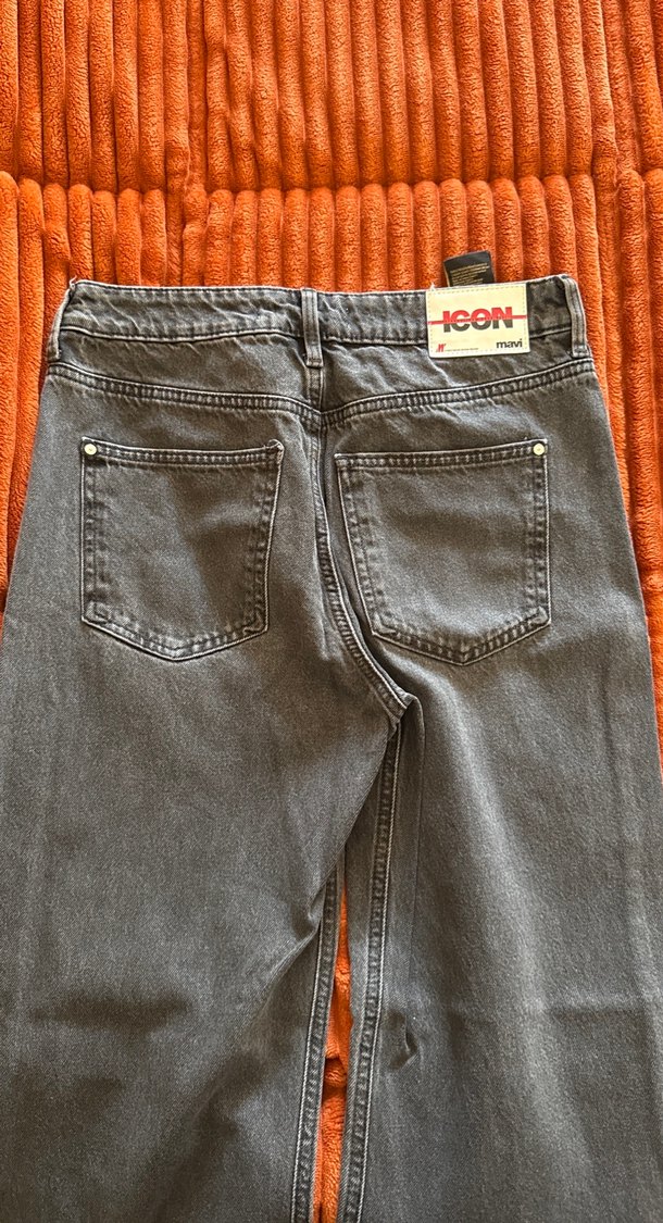 Kadın Gri Kemerli Denim Pantolon - Görsel 5