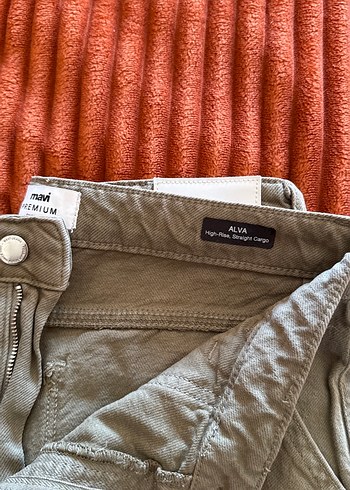 Kadın Keten Gri Bol Kesim Kemerli Pantolon - Görsel 2