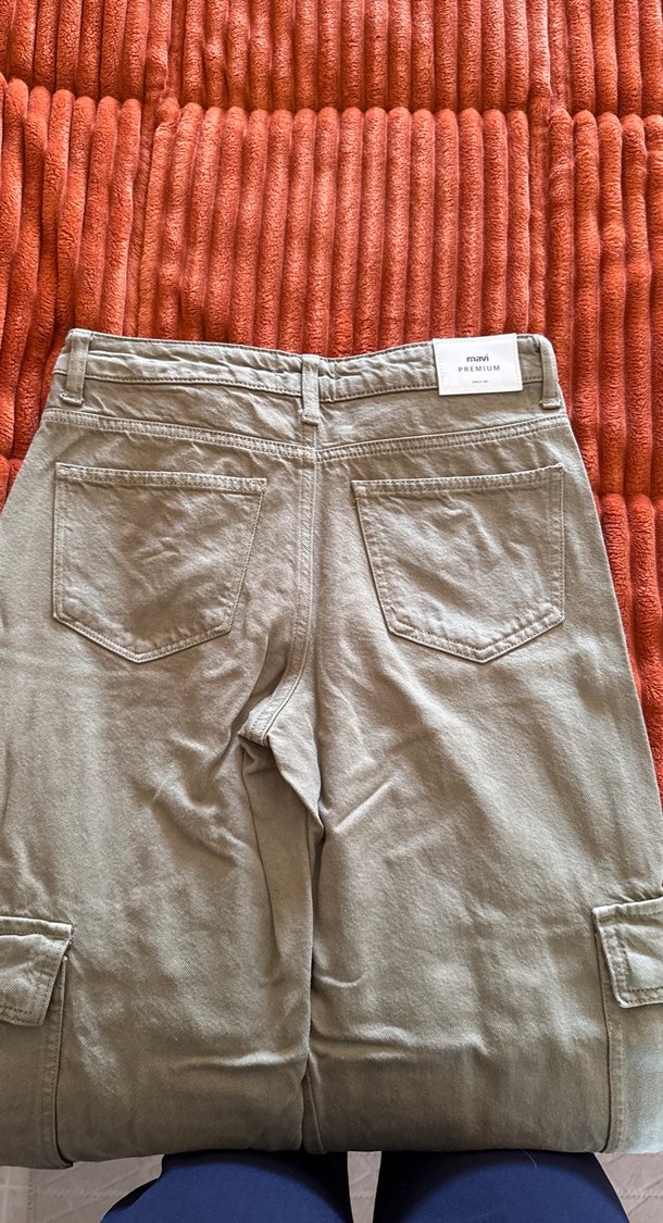 Kadın Keten Gri Bol Kesim Kemerli Pantolon - Görsel 4