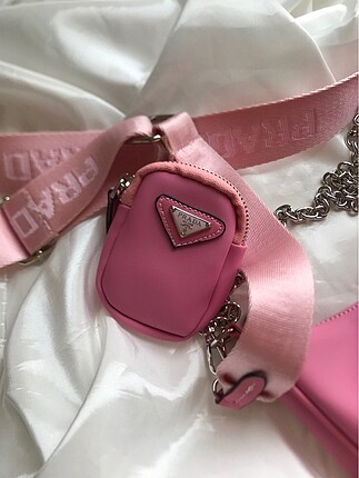 Beden Prada pembe