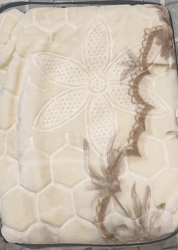 Altın Renkli Çocuk Battaniyesi 160x220 cm - Görsel 2