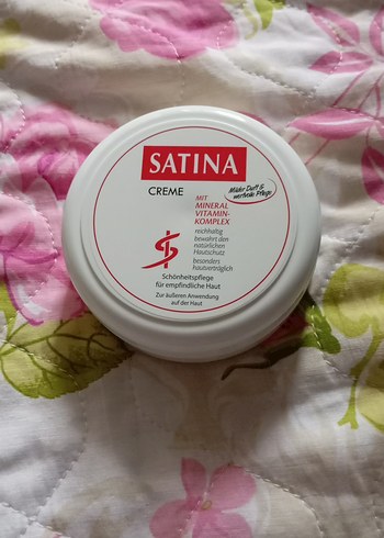 Satina Besleyici Vücut Kremi