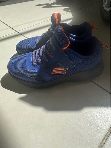 33 Beden Skechers spor ayakkabı