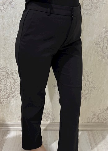 Bershka Sik Siyah Duz Pantolon
