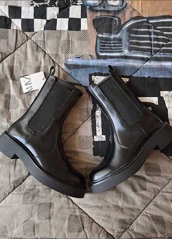Zara siyah bot