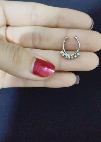 Gümüş Renkli Taşlı Payetli Minimalist Kadın Çelik Piercing - Görsel 5