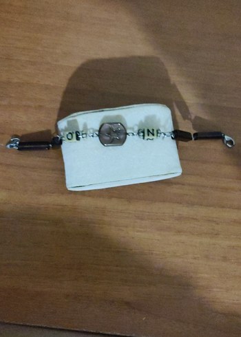 Bej Vintage Baskılı Tokalı Kadın Bileklik