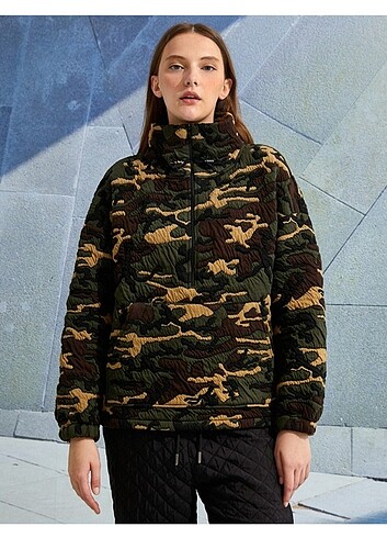 Koton Koton Afra Saracoglu kamuflaj desen sweatshirt