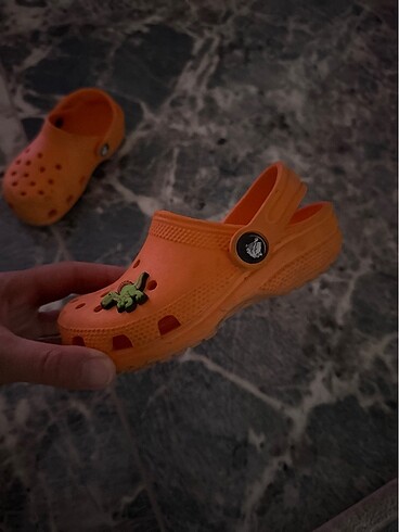 Crocs Sadece 2 kez giyildi tertemiz