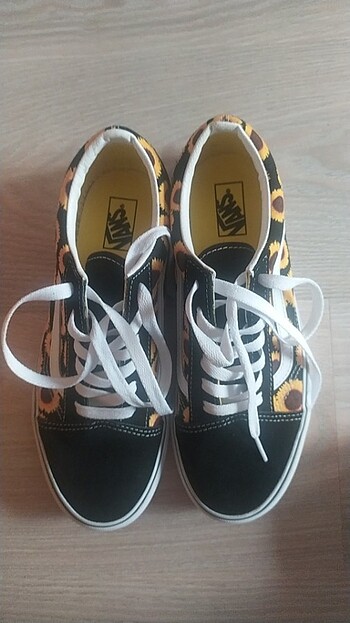 Yeni vans