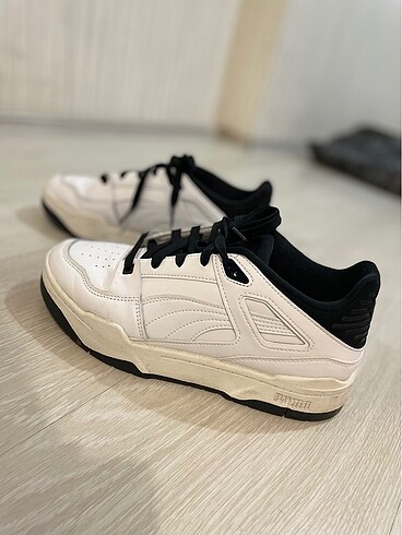 40 Beden beyaz Renk Puma spor ayakkabı