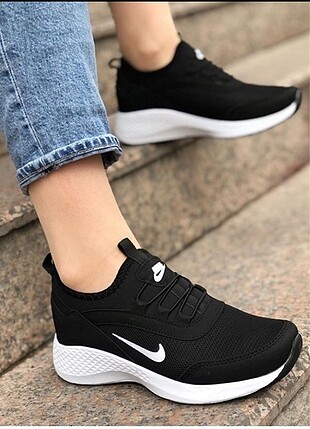 Spor ayakkabı