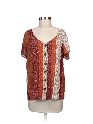 LC Waikiki Bluz %70 İndirimli.