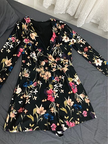 Bershka bershka çiçekli kısa tulum
