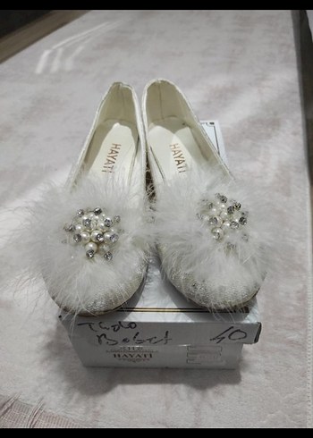 Beyaz   Nakışlı Kürklü Ayakkabı - Görsel 2