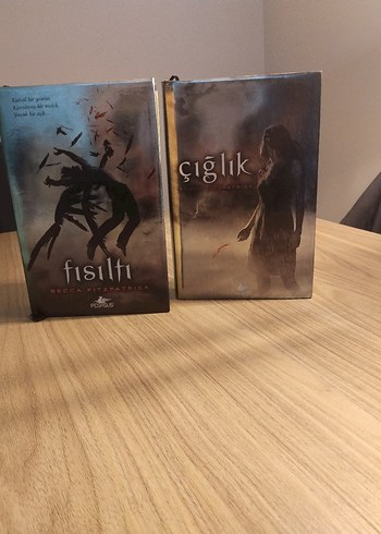 Çığlık ve Fısıltı Roman Seti