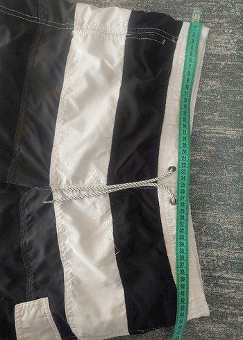 LCW erkek renk bloklu cepli deniz şortu - Görsel 8