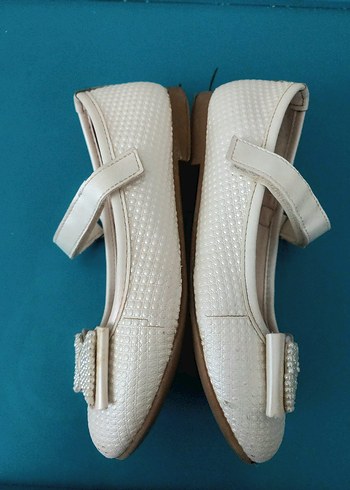 Kız Çocuk Beyaz Fiyonklu Babet Ayakkabı - Görsel 4