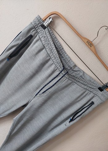 LCW beli lastikli ipli Gri Erkek Spor Sweatpant Fermuarlı Cepli - Görsel 4