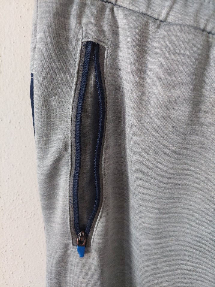 LCW beli lastikli ipli Gri Erkek Spor Sweatpant Fermuarlı Cepli - Görsel 2