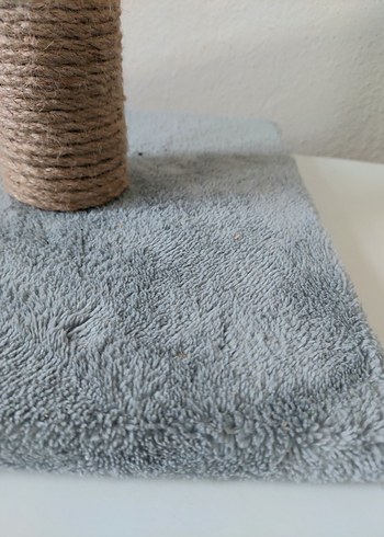 Gri Tırmalama Direği Kedi Aksesuarı - Görsel 3