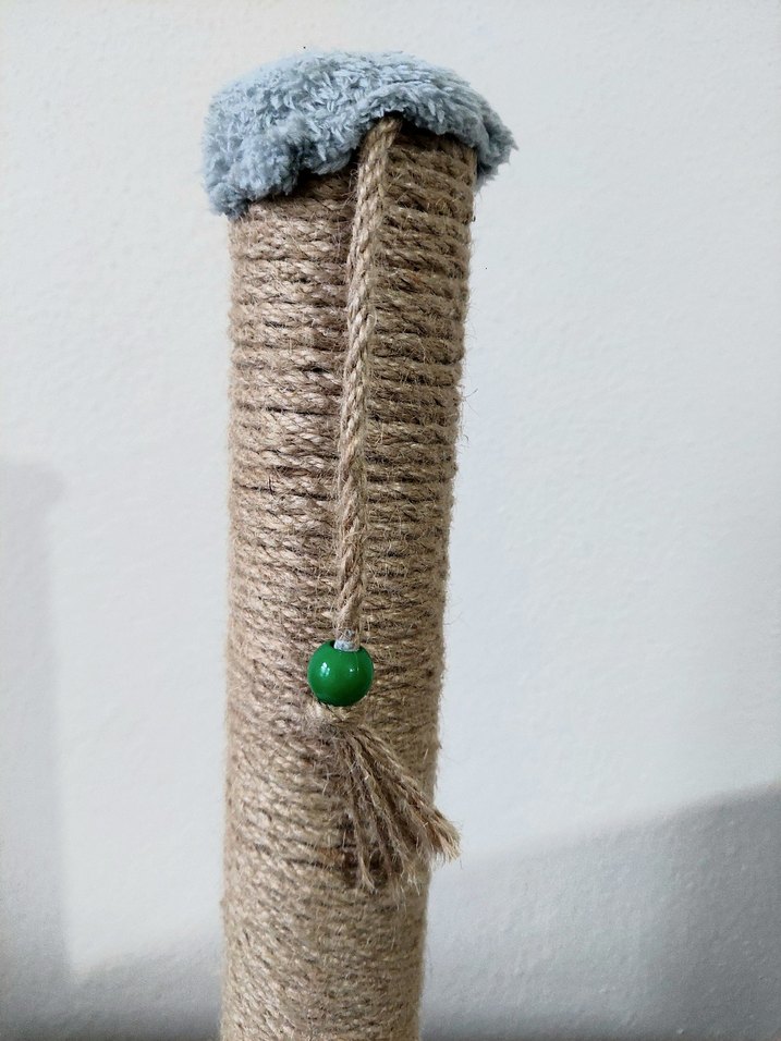 Gri Tırmalama Direği Kedi Aksesuarı - Görsel 2